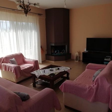 Rural 3-Bedroom House 卡拉马塔 外观 照片